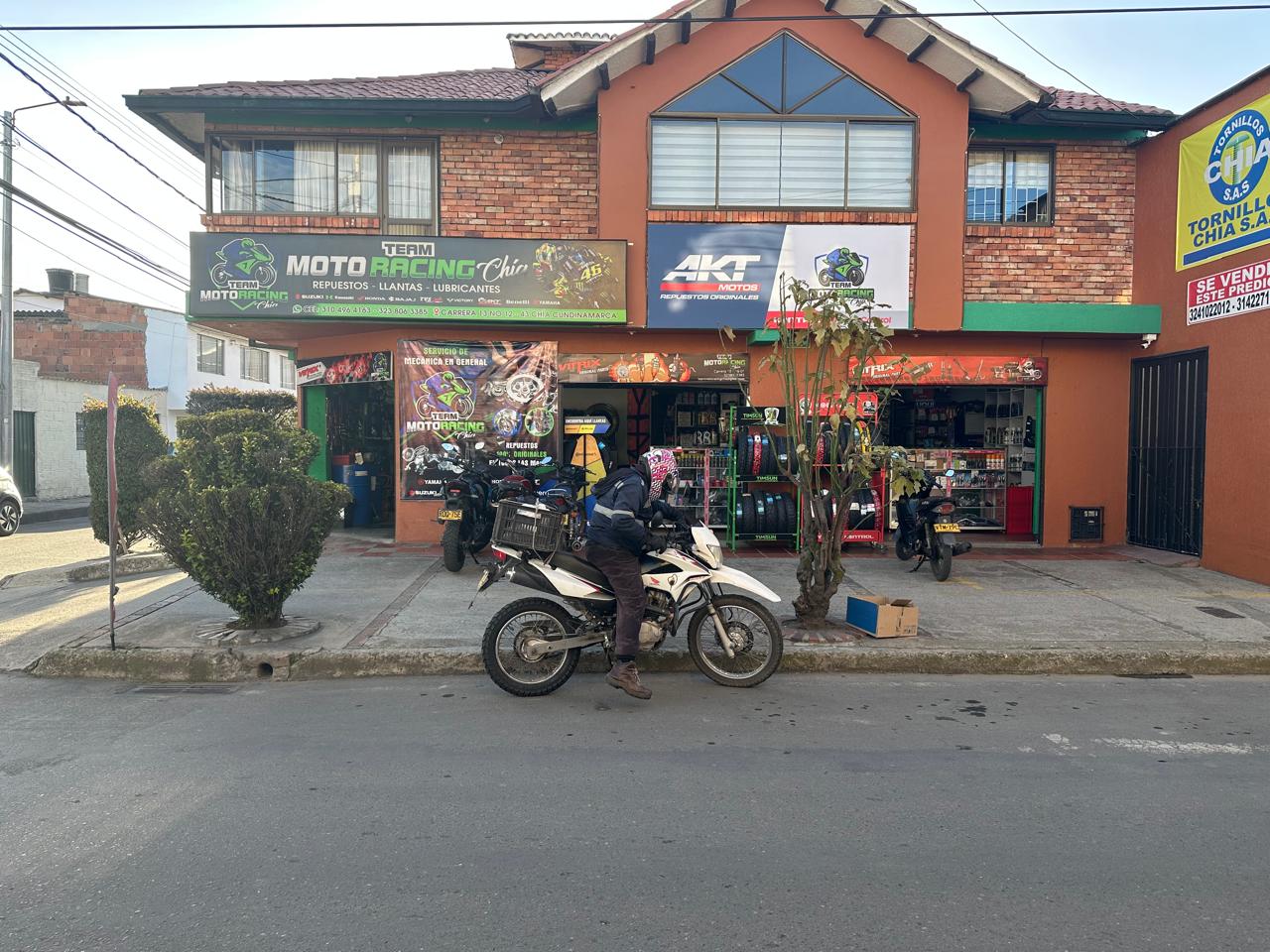 MOTO RACING chia (6)